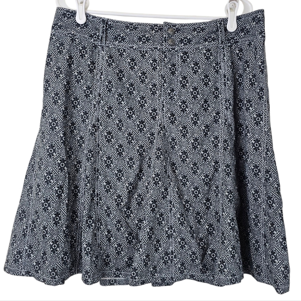Athleta Black and White A-Line Skirt